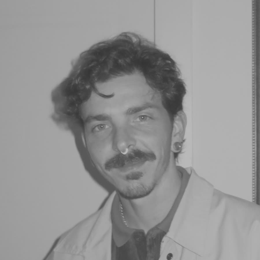 ארי — Ari